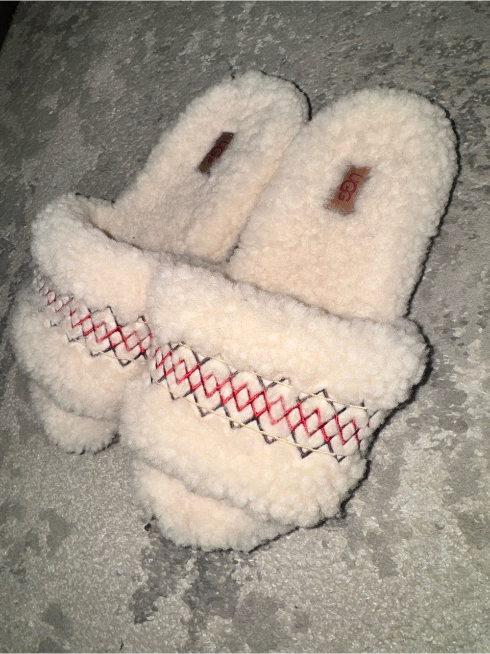 UGG Cozetta Braid Sherpa Slide Slippers NWOT - Picture 4 of 6